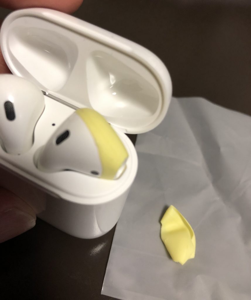 AirPods イヤーピース つけたまま 充電可能 収納可能 イヤホン 落下防止